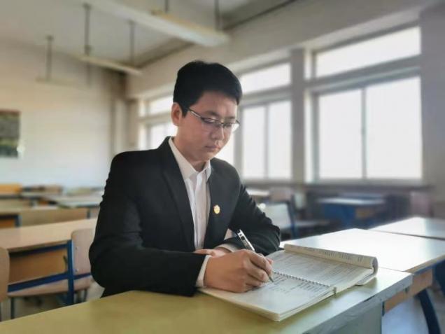 榜樣的力量|2021年國家獎(jiǎng)學(xué)金獲得者——王碩