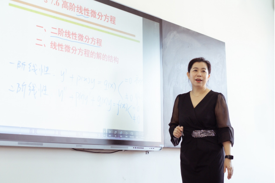 師之典范|一支粉筆書春秋 滿腔熱忱鑄師魂——記遼寧省教學(xué)名師遼寧理工學(xué)院高珊珊教授